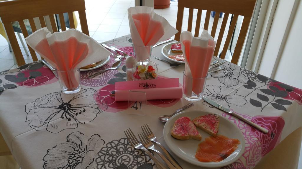 Hotel Canasta Riccione Dış mekan fotoğraf